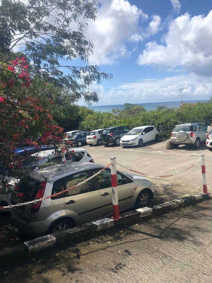 Studio Sainte Anne 2Mn A Pieds De La Plage ,Possibilite Location De Voiture Eksteriør bilde